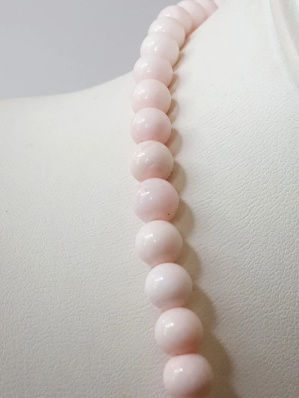 Organic Queen Conch Shell Beaded Stretch Bracelet or Necklace 11